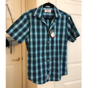 NWT Men’s Classic Fit Penguin Button Down Shirt
